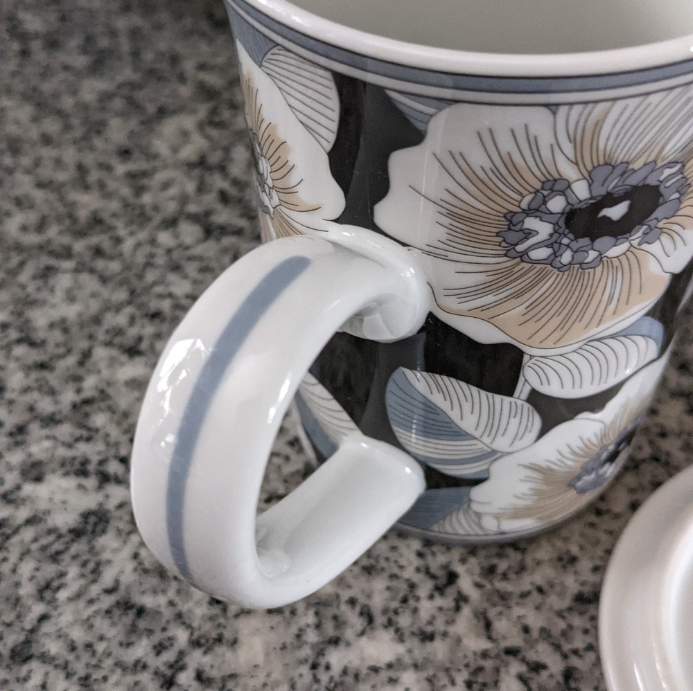 Vera Bradley " Tea for one" floral mug. - Picture 2 of 5